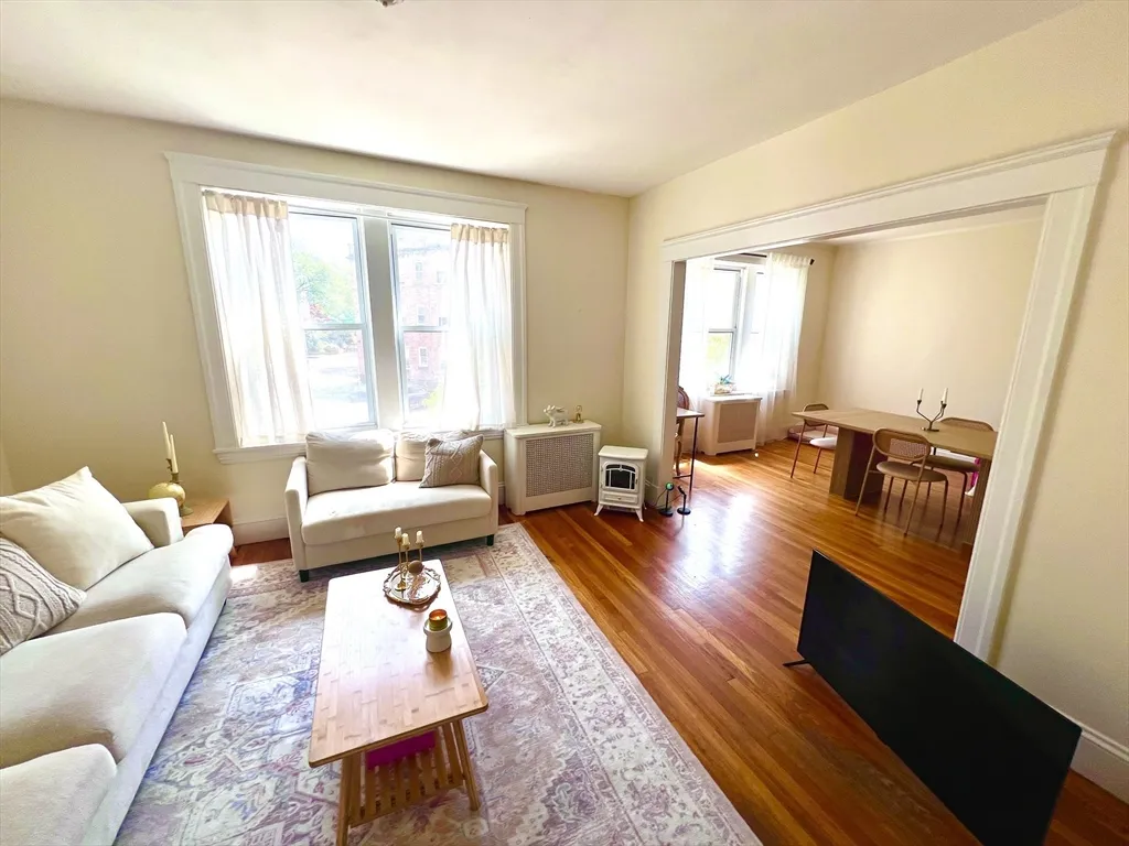 235 Freeman St, North Brookline