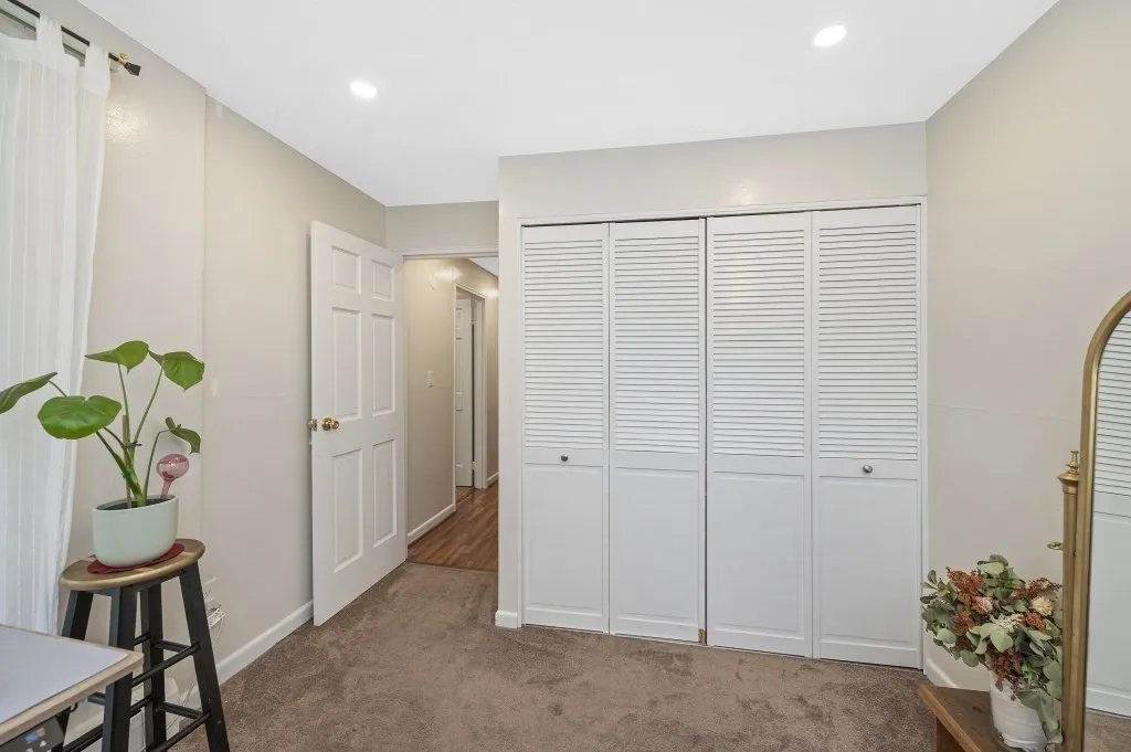 144 Kenrick St, Oak Square