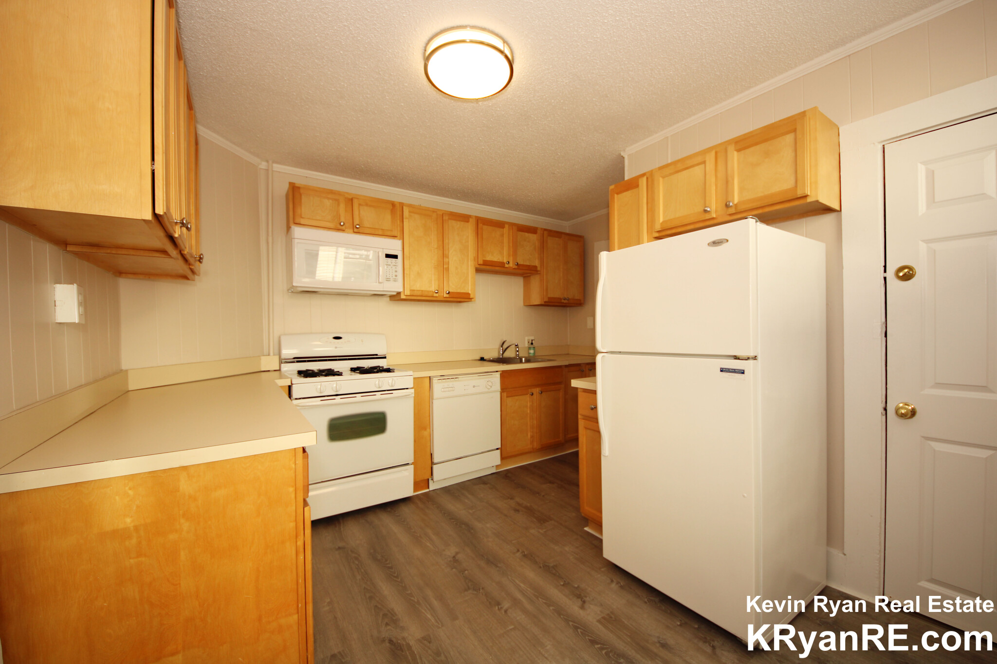 60-62 Bedford St, Banks Square