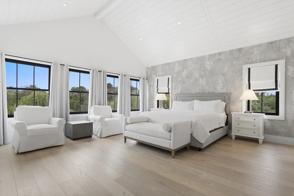 3 Old Mill Ct, Nantucket