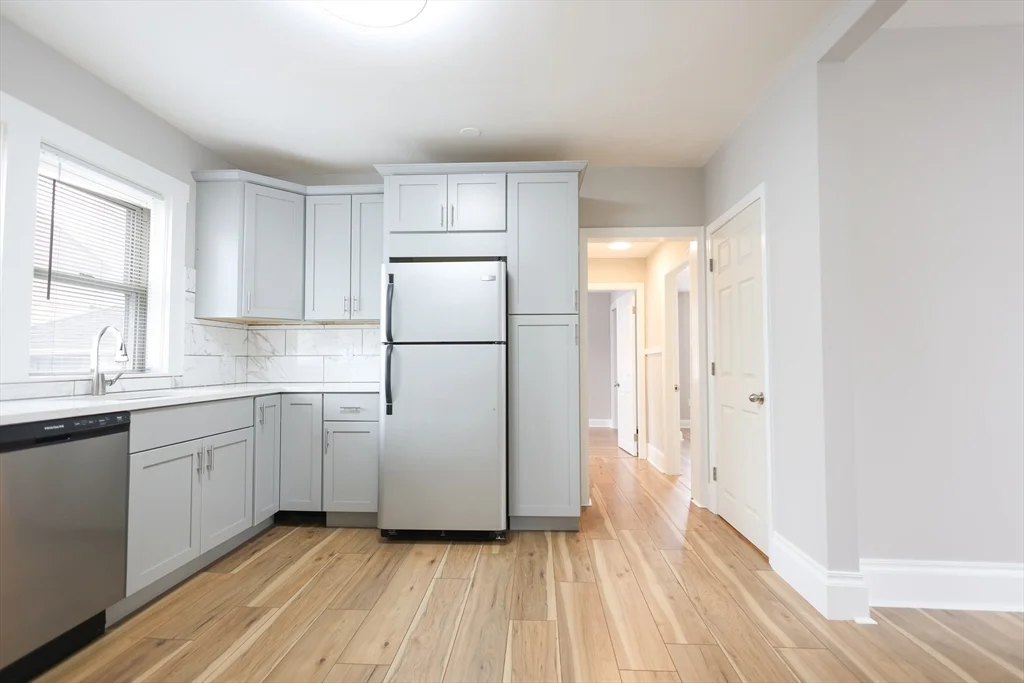 31 Graham St, Quincy