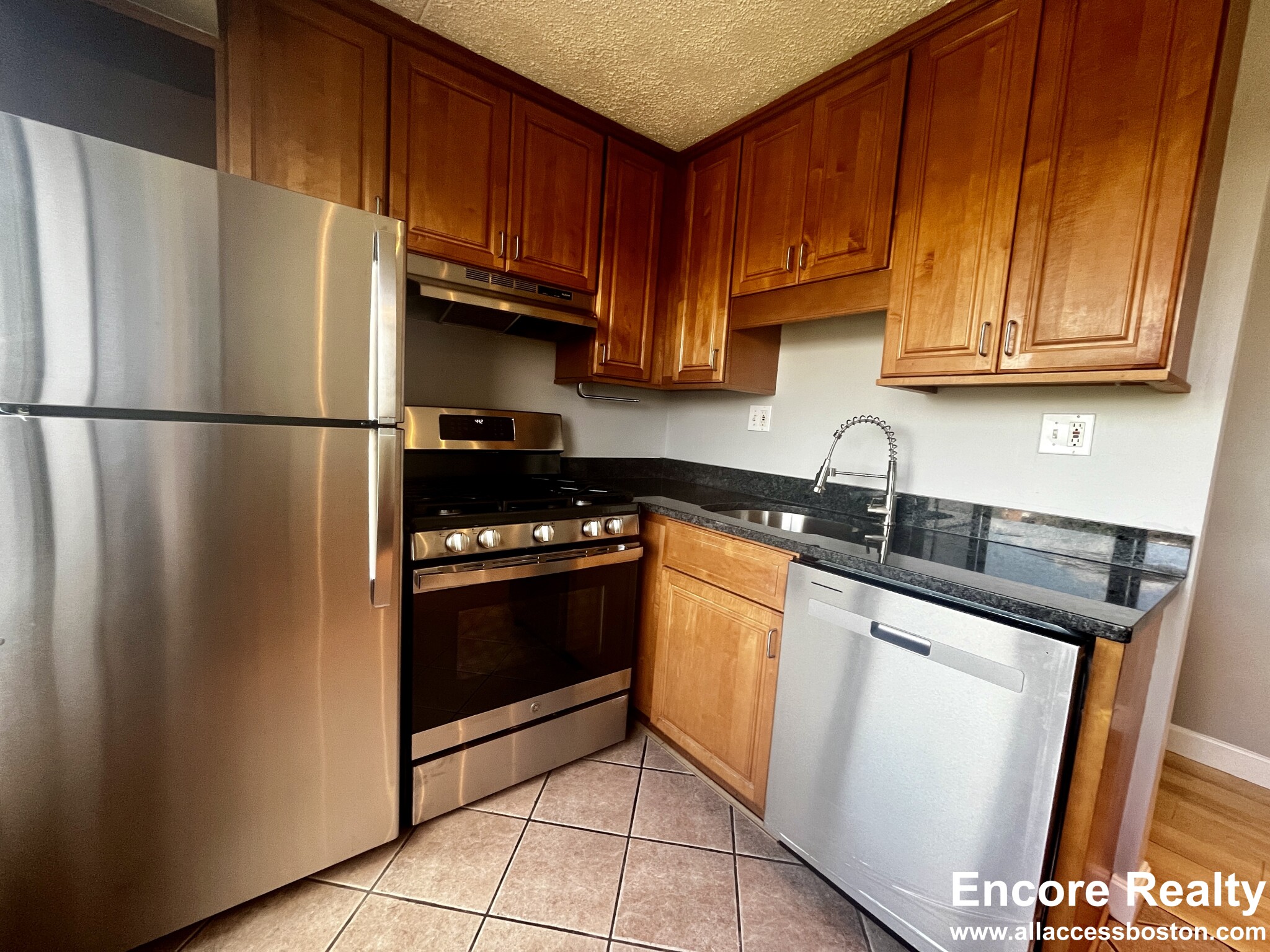 1243 Beacon St, Coolidge Corner