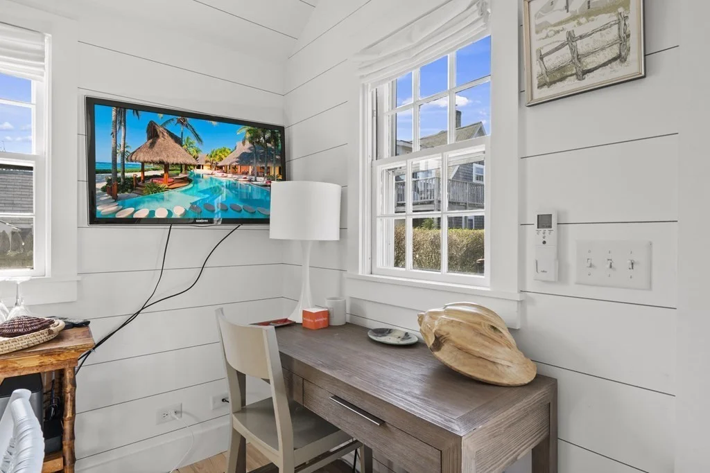 2 Cabot Ln, Nantucket