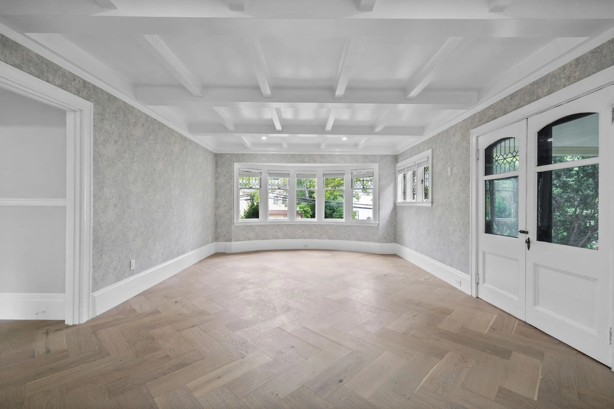 476 Heath St, Chestnut Hill