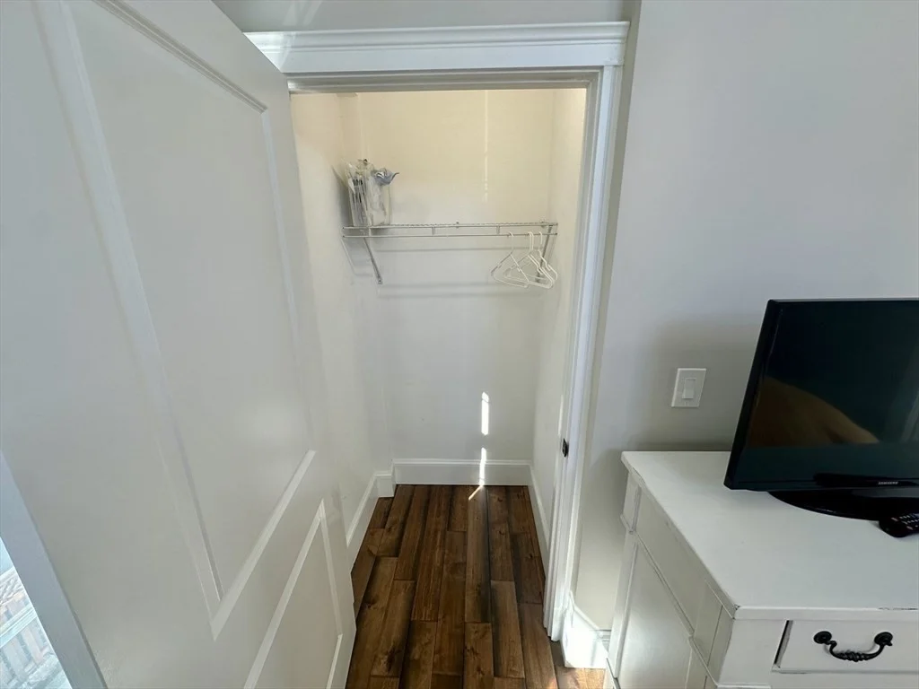 8 Osborne St, Salem