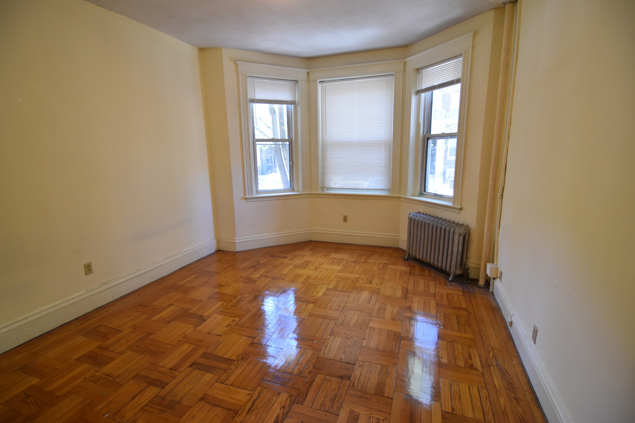 16 Queensberry, Fenway