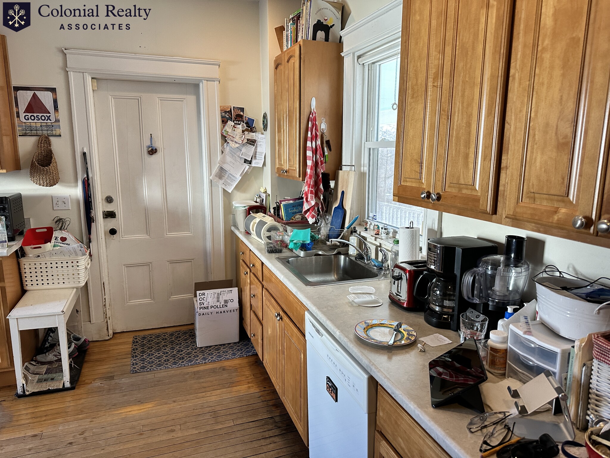 75 Walker Rd, Newtonville