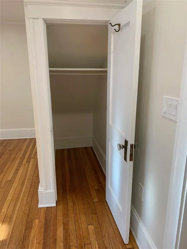 25 Laurel St, Arlington Heights