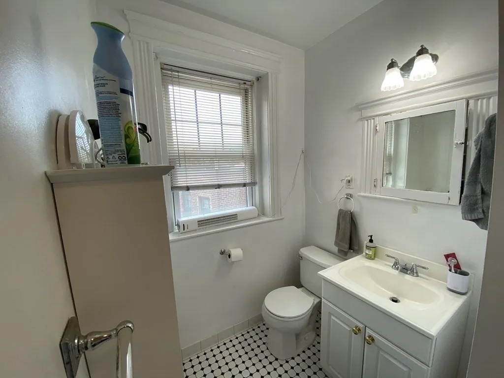 77 Parkman St, North Brookline