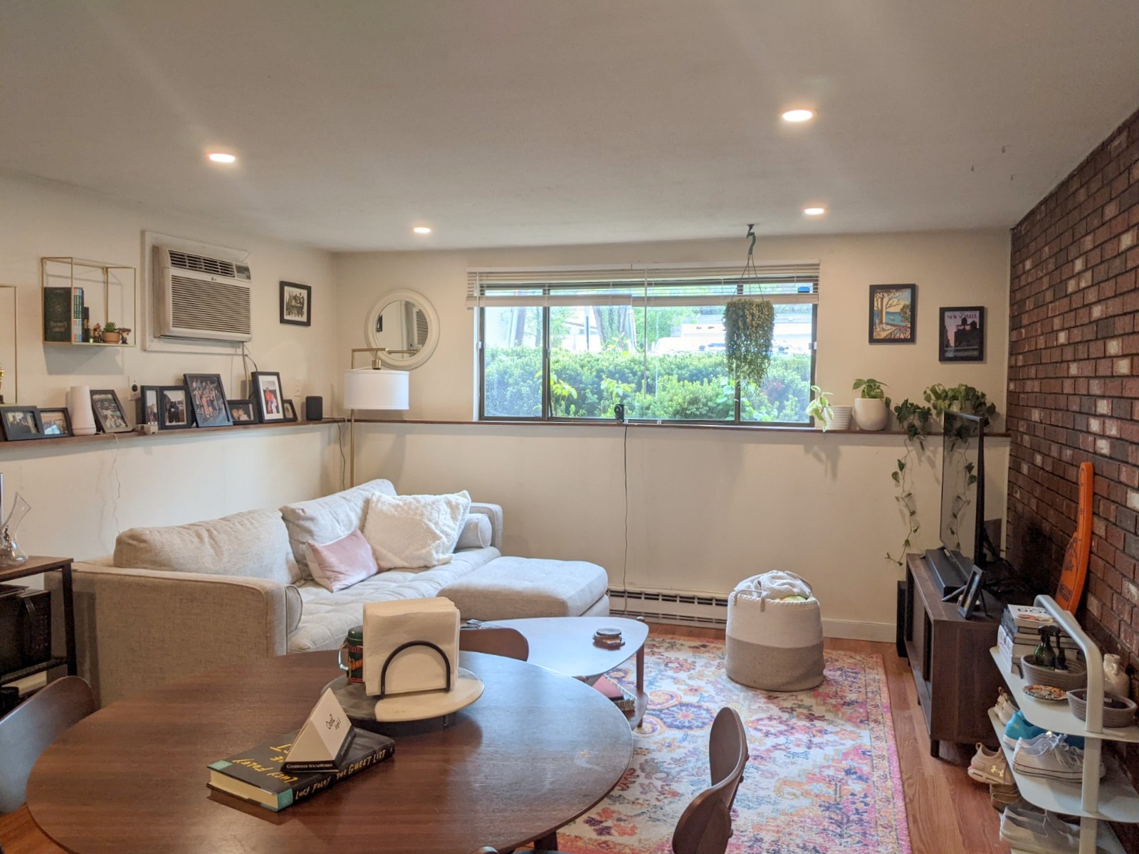 102 Alpine St, Powder House Square