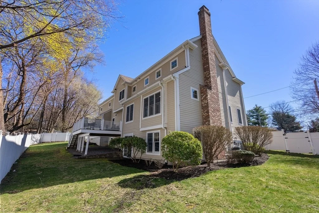 11 Bobolink Rd, Newton Lower Falls