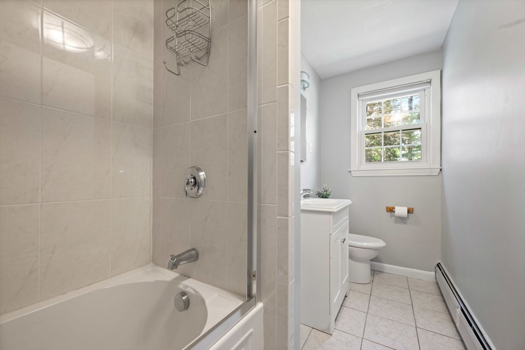 112 Argilla Rd, Andover