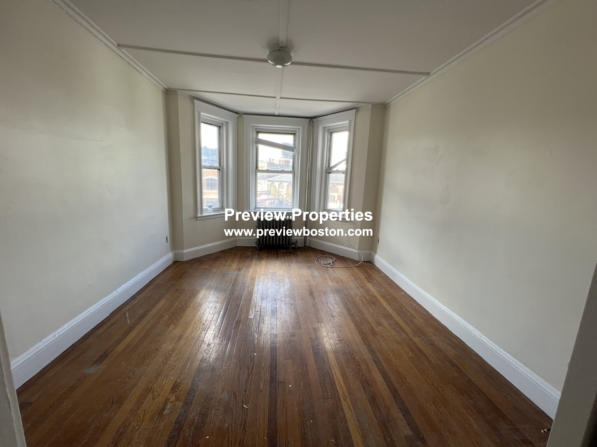 1175 Boylston St, Fenway