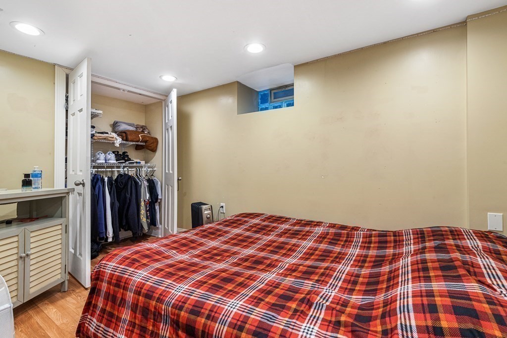 1566 Tremont St, Mission Hill