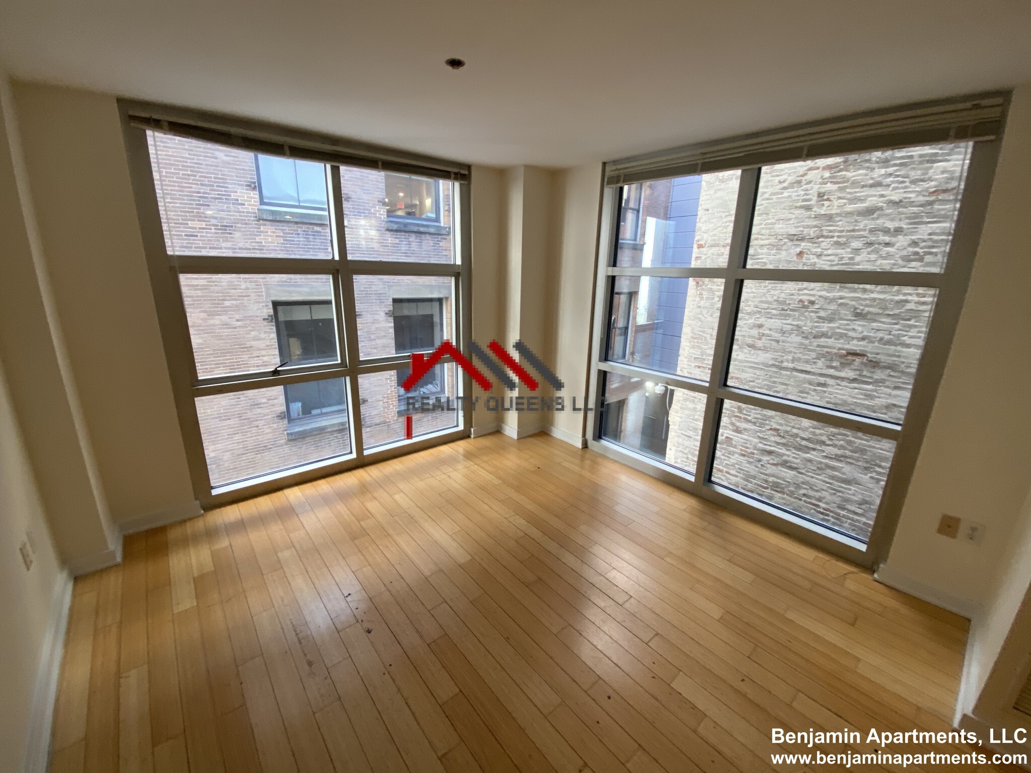 40 Boylston St, Downtown