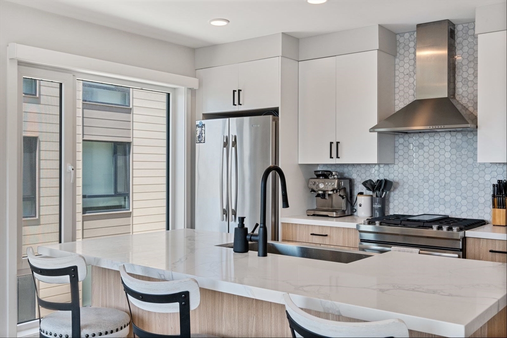 457 W Broadway, South Boston