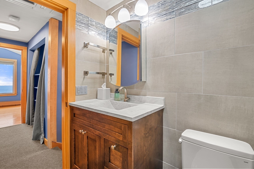 331 Granite St, Folly Cove