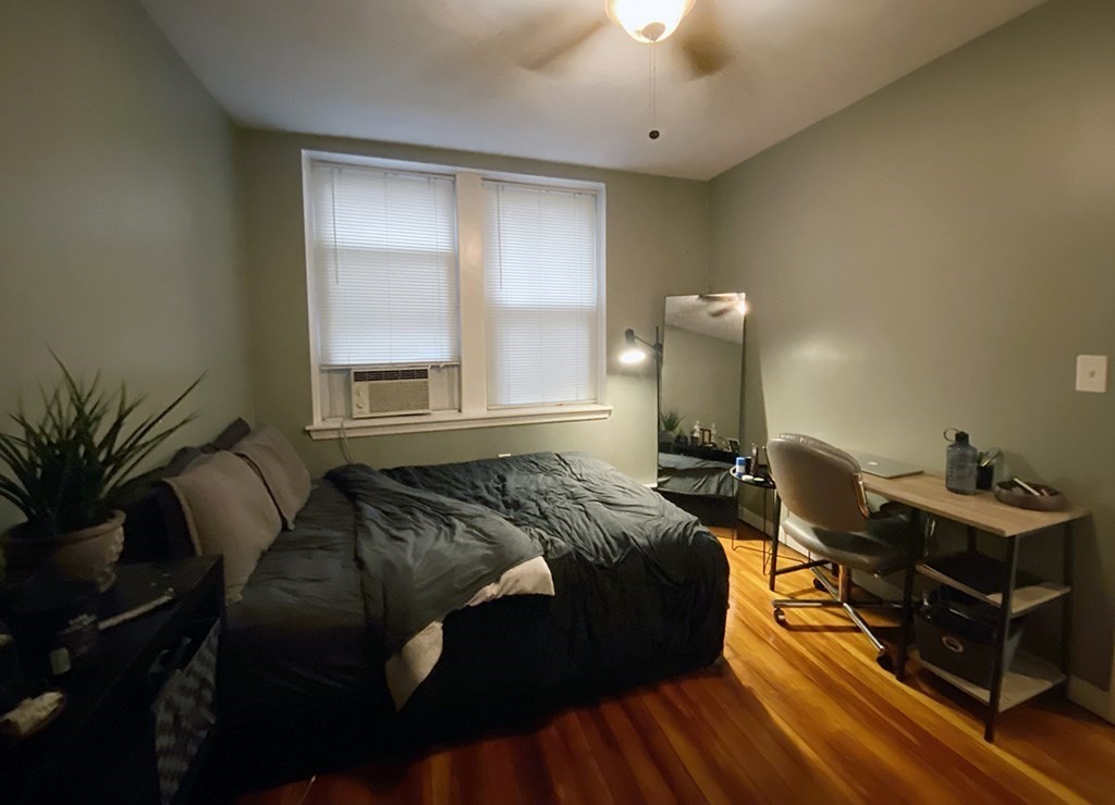 119 Cottage St, East Boston