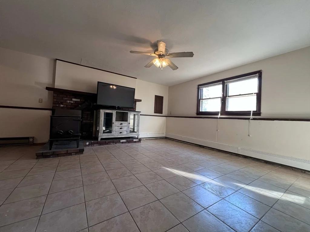 23 Hospital Rd, Templeton