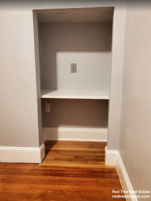 42 Day St, Jamaica Plain