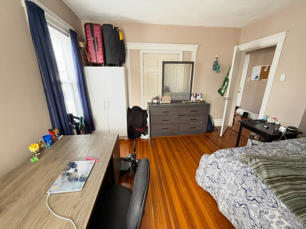 49 Conwell Ave, West Somerville