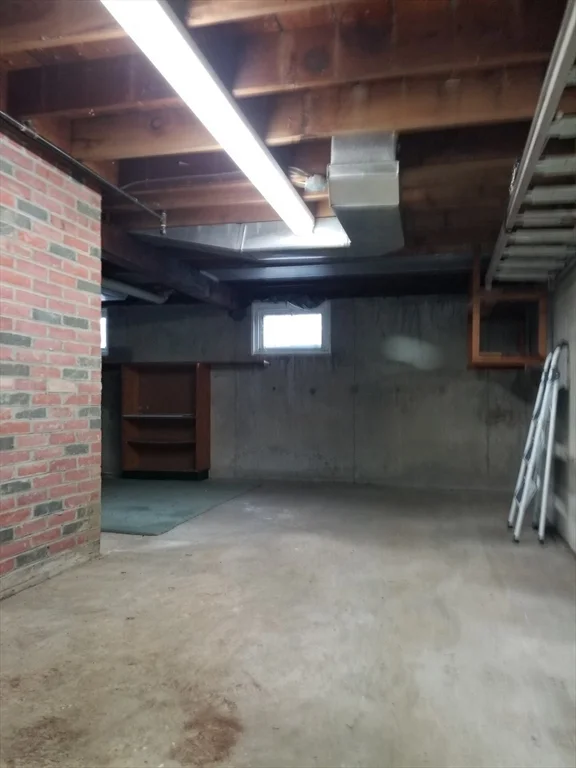 225 Governors Rd, Quincy