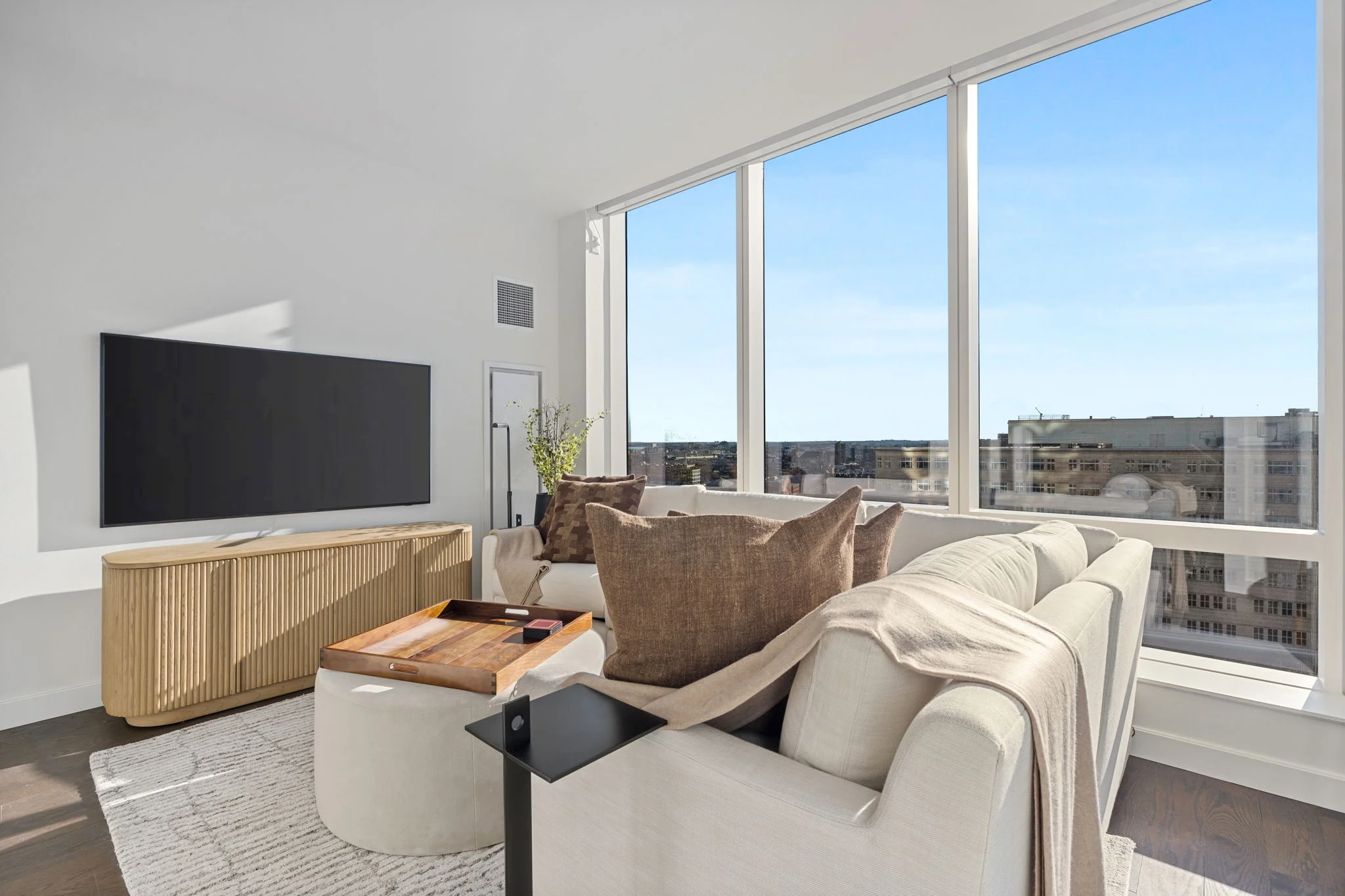 430 Stuart St, Back Bay