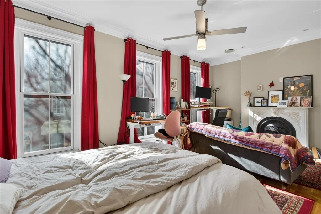 15 Mt Vernon St, Charlestown