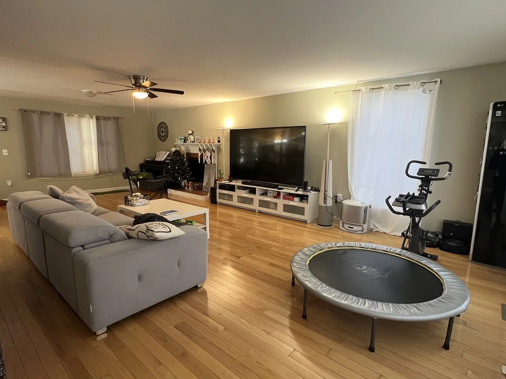 14 Rockland St, Newton Highlands