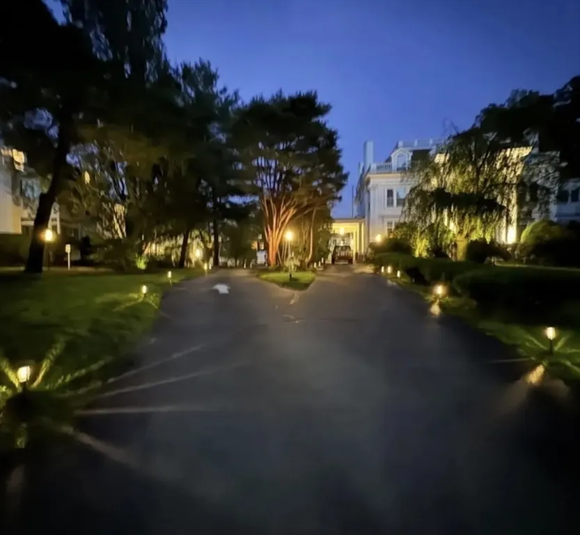 600 Washington St, Wellesley