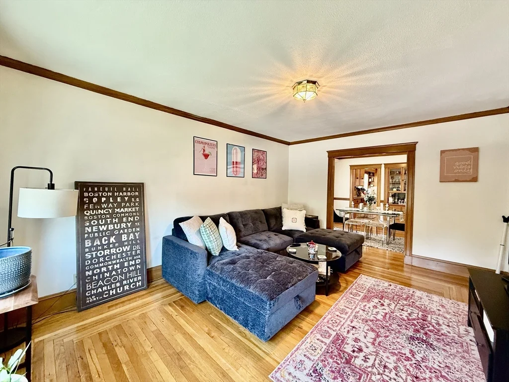 91 Shore Dr, Ten Hills