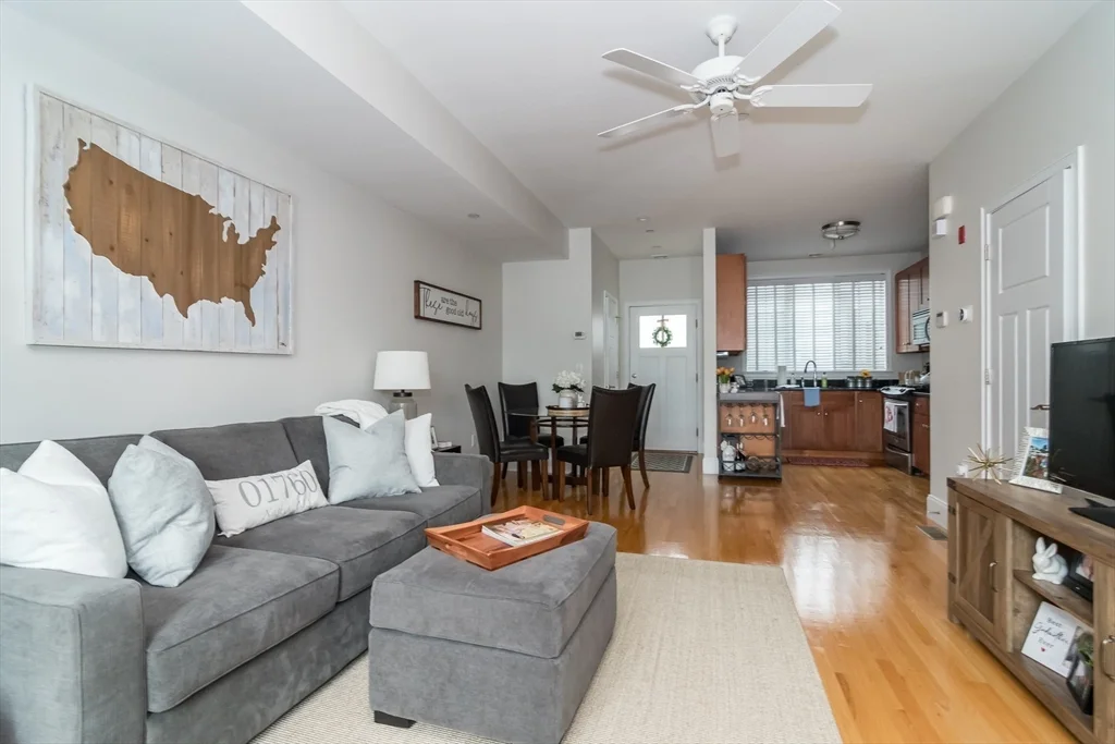 93 E Central St, Natick