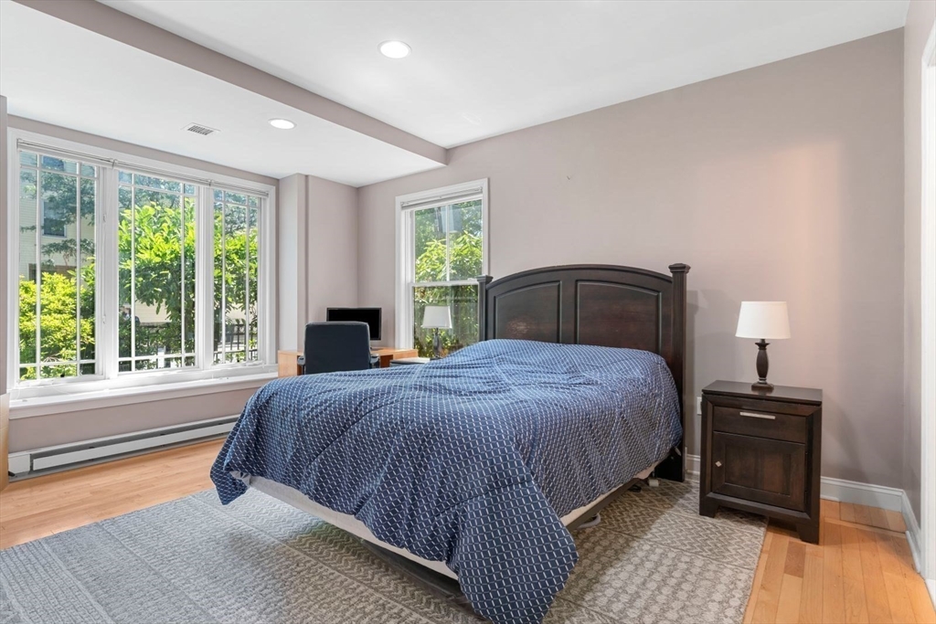 249 Cypress St, Brookline