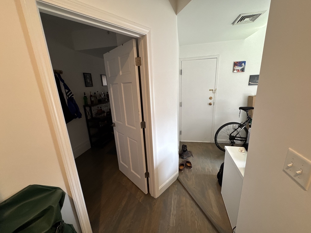 1406 Beacon St, Corey Hill