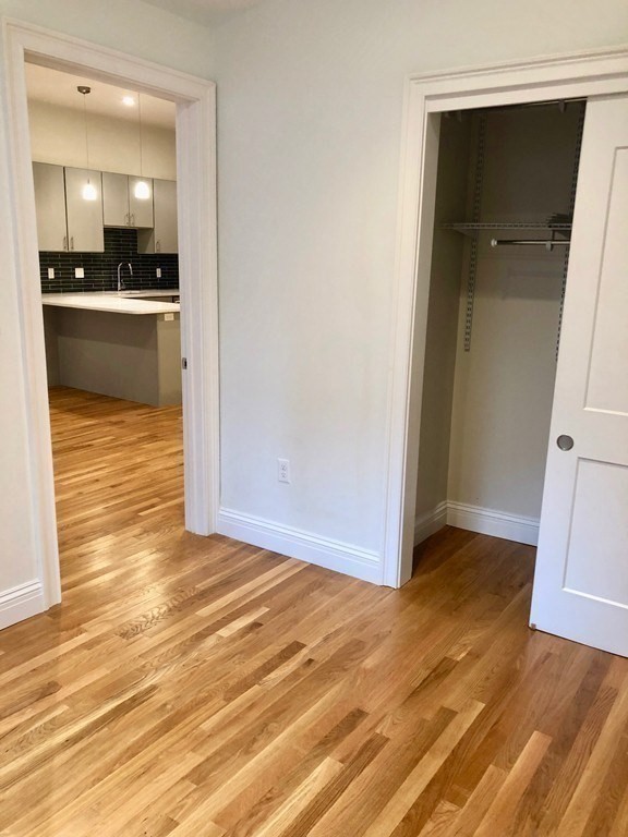 166 Newbury St, Back Bay