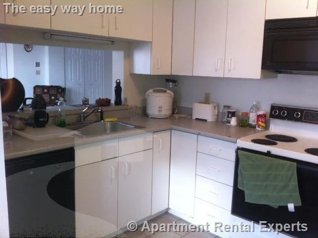 175 Beacon St, Ward Two