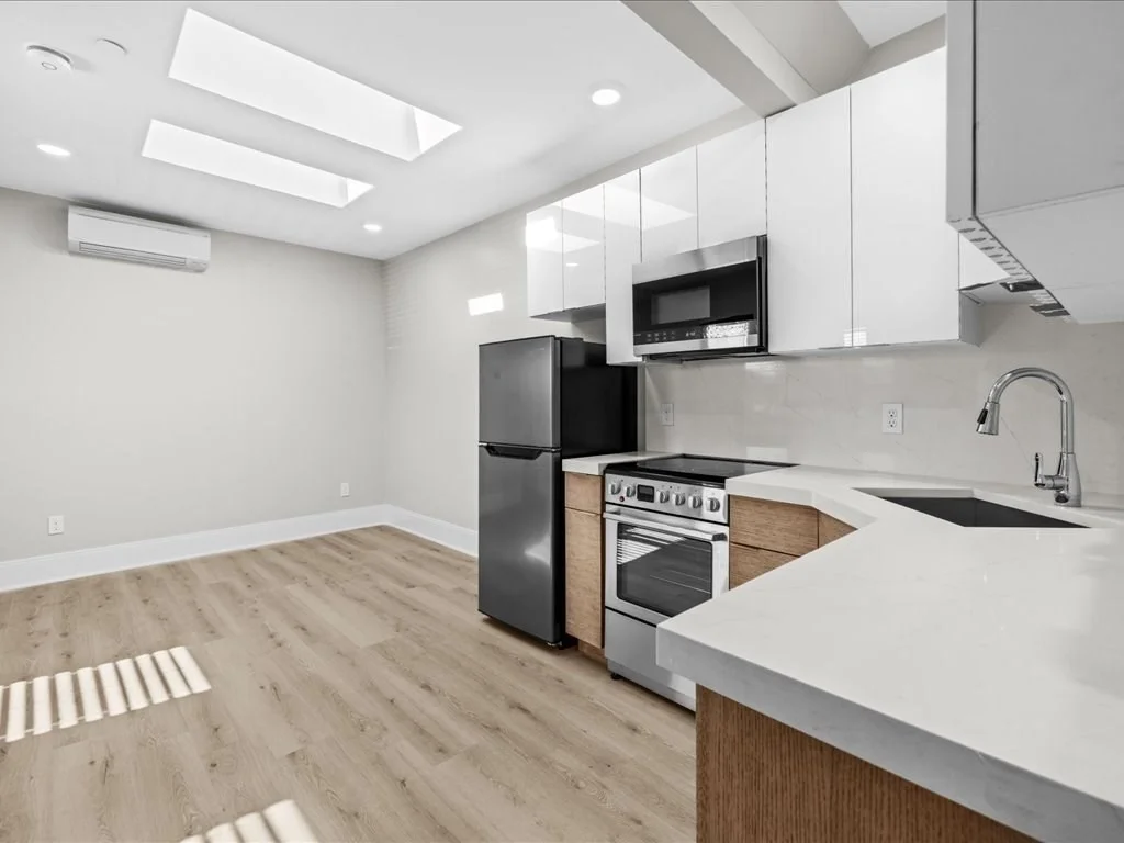 87-89 Malden, Everett