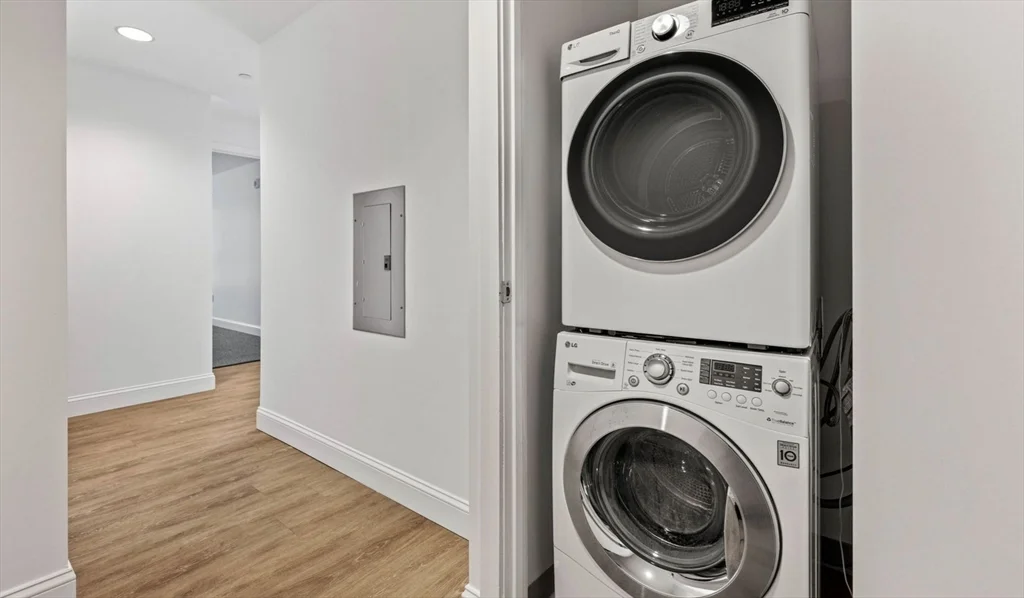 99 Kneeland St, Chinatown