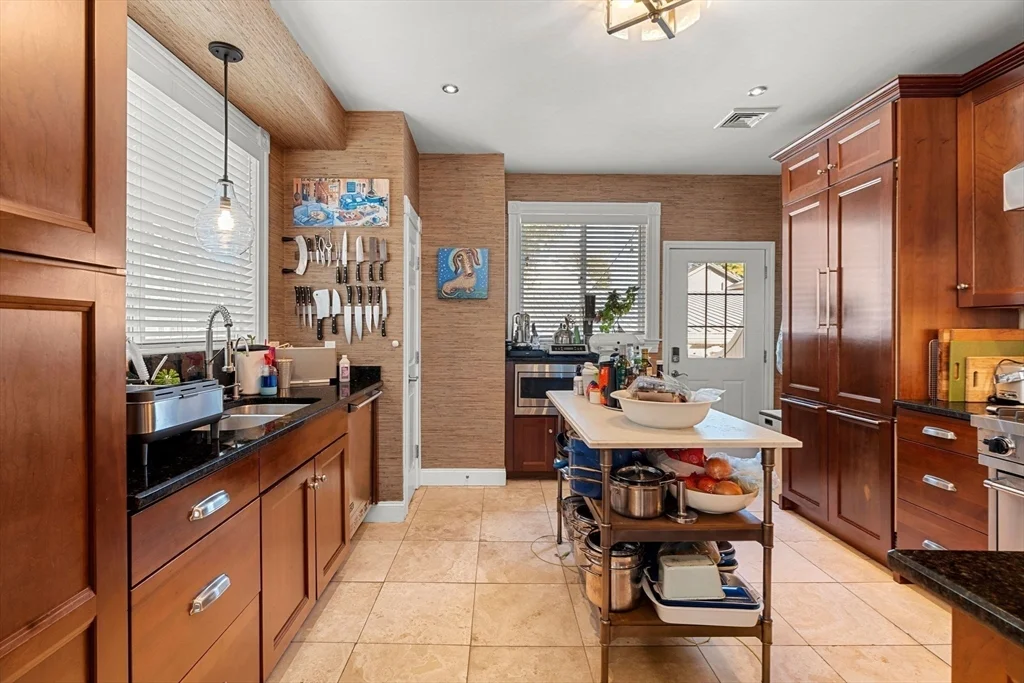 7 Horton St, Newburyport