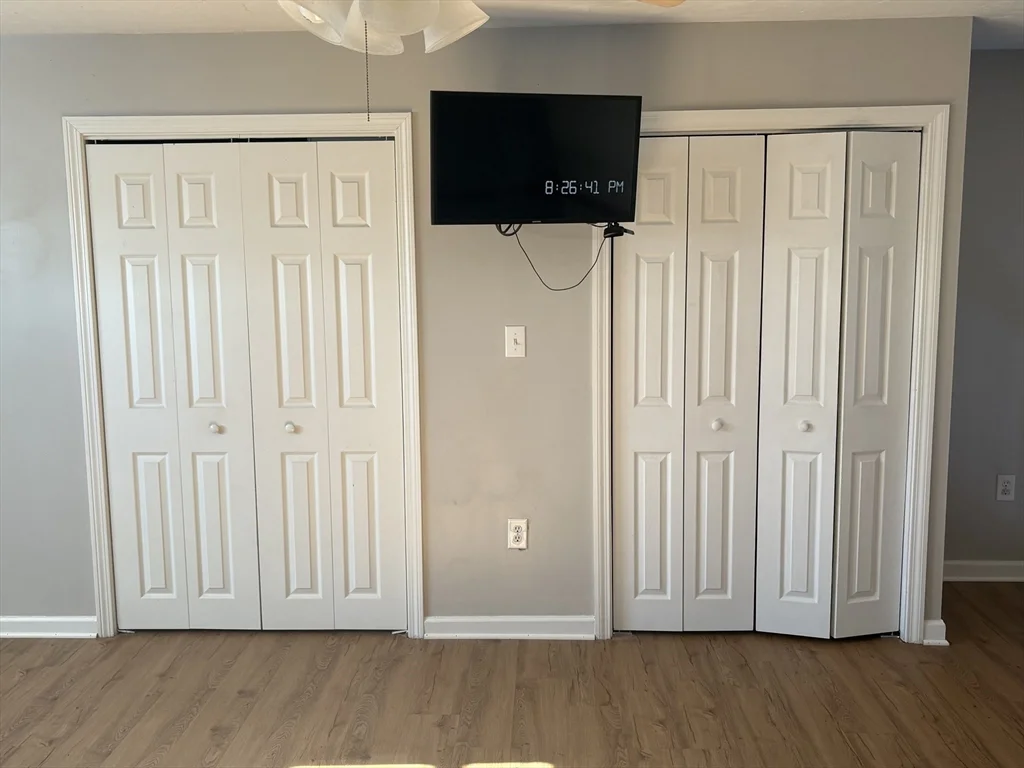 453 Turnpike St, Easton