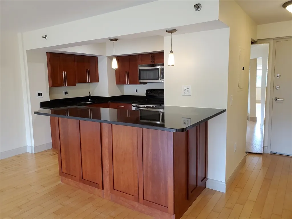 1600 Beacon St, Corey Hill