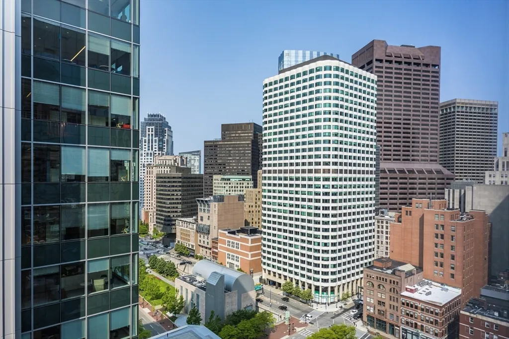 500 Atlantic Ave, Waterfront