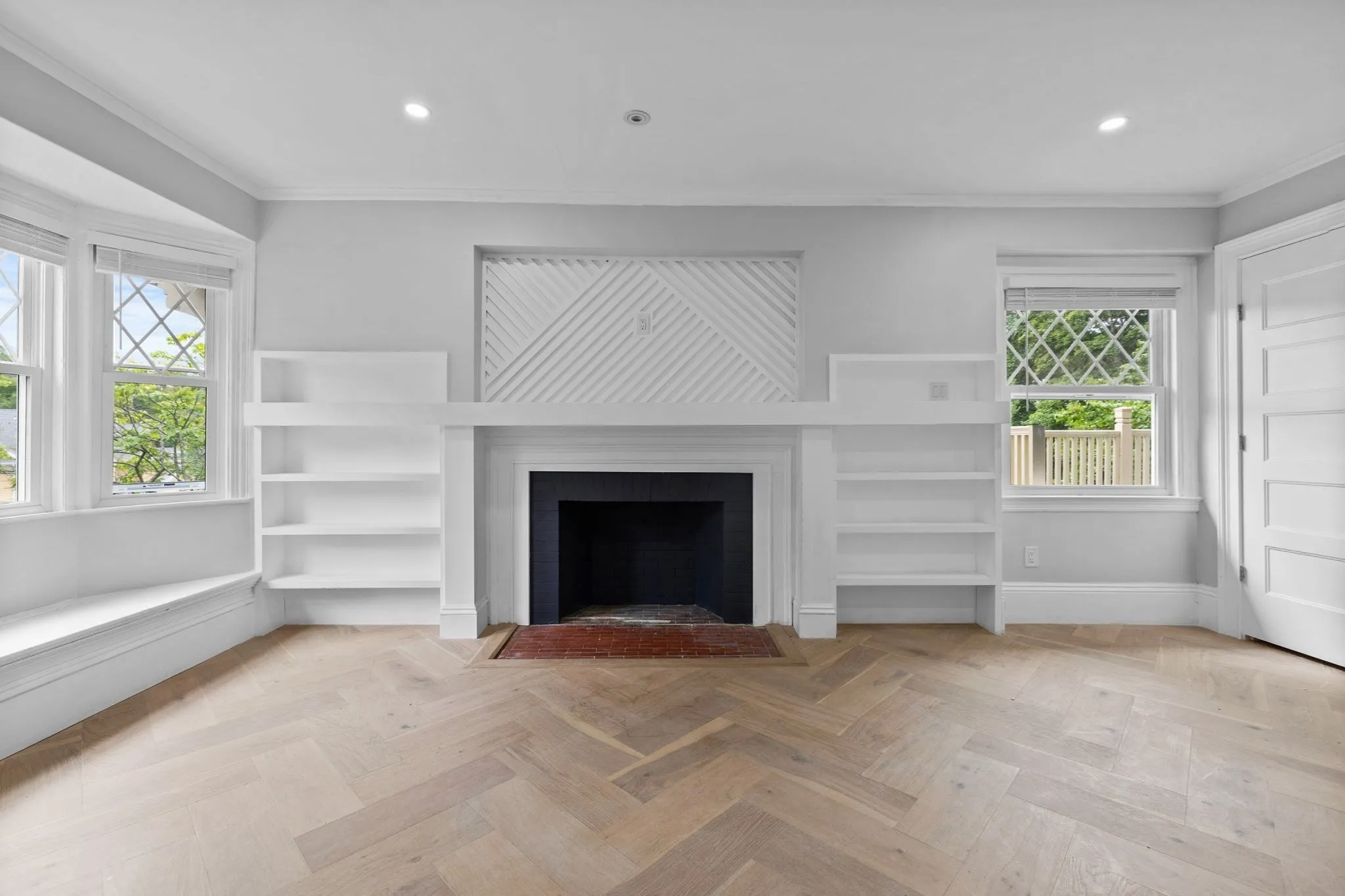 476 Heath St, Chestnut Hill