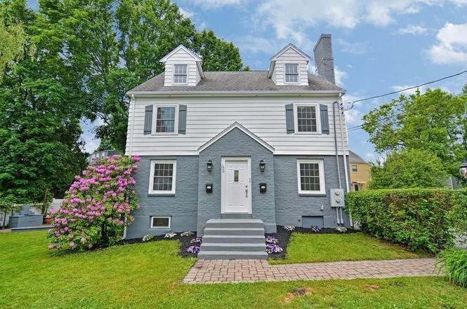 28 Fuller Ter, West Newton