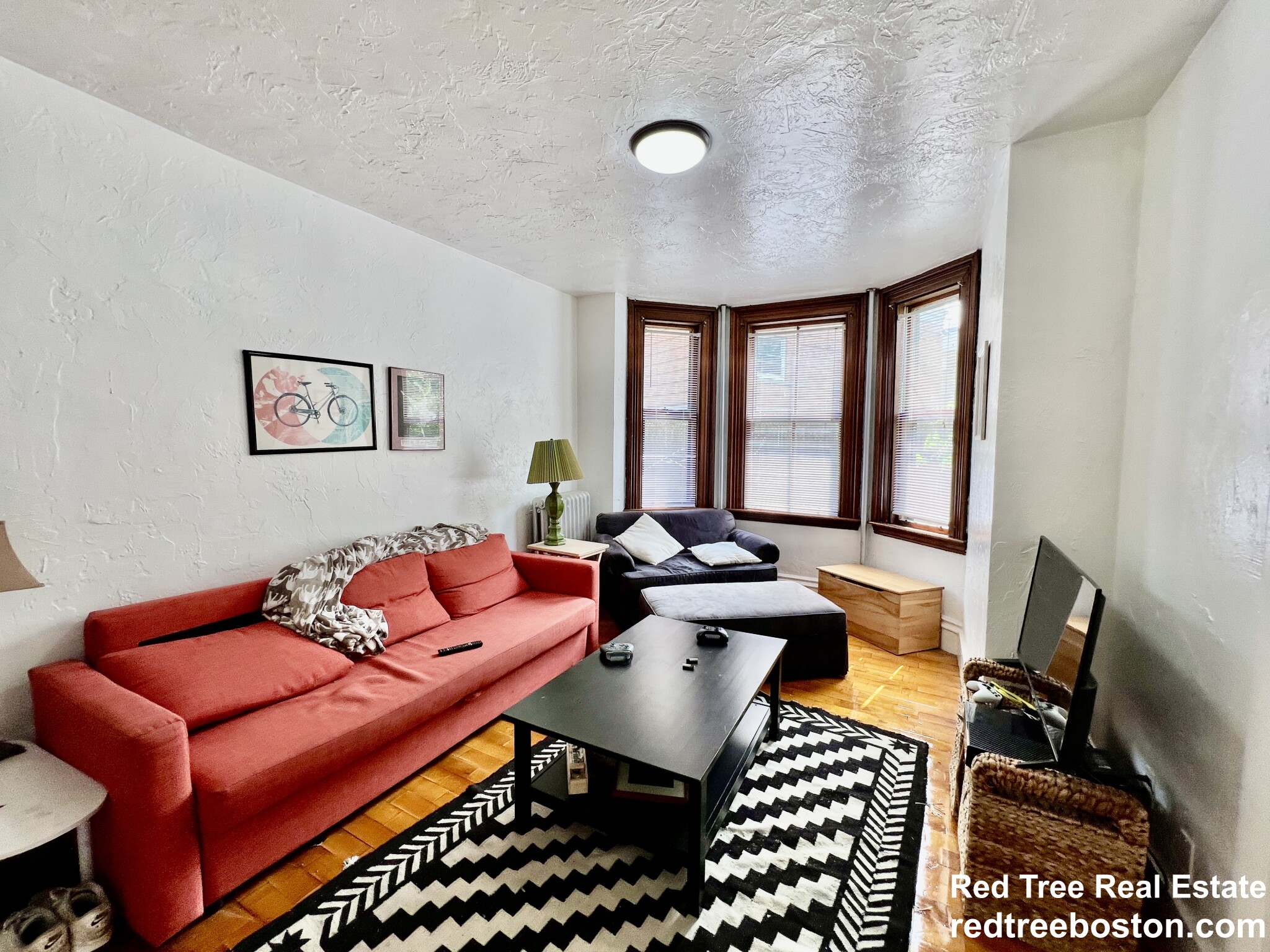 4 Adella Pl, Allston