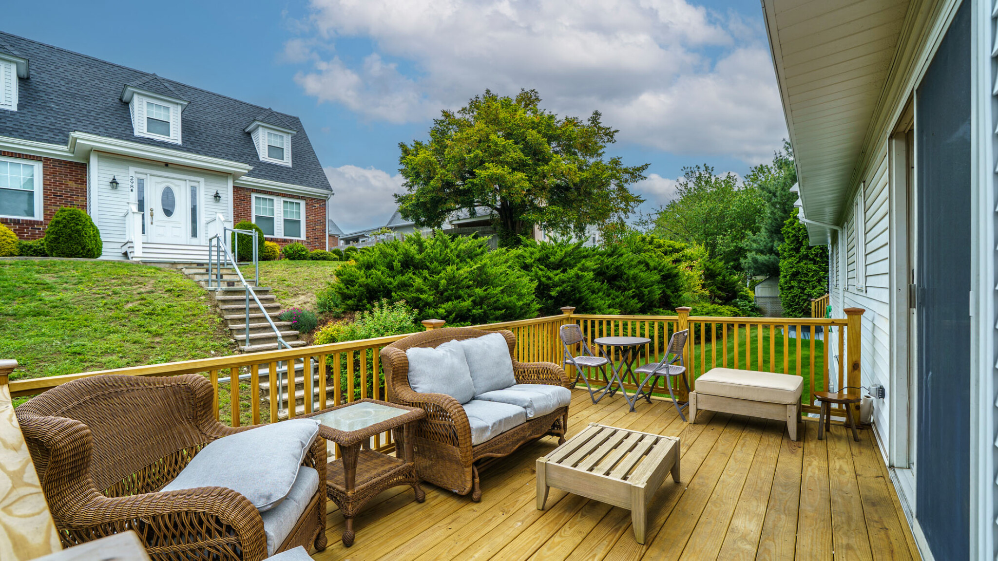 298 Adams St, Nonantum