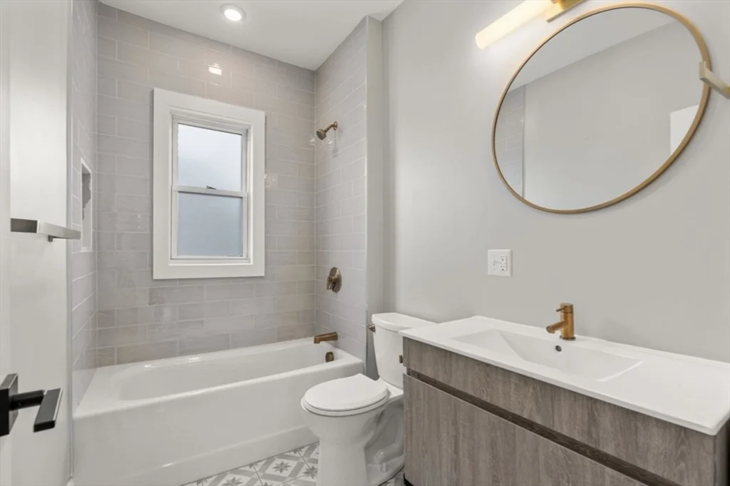 101 Draper St, Dorchester