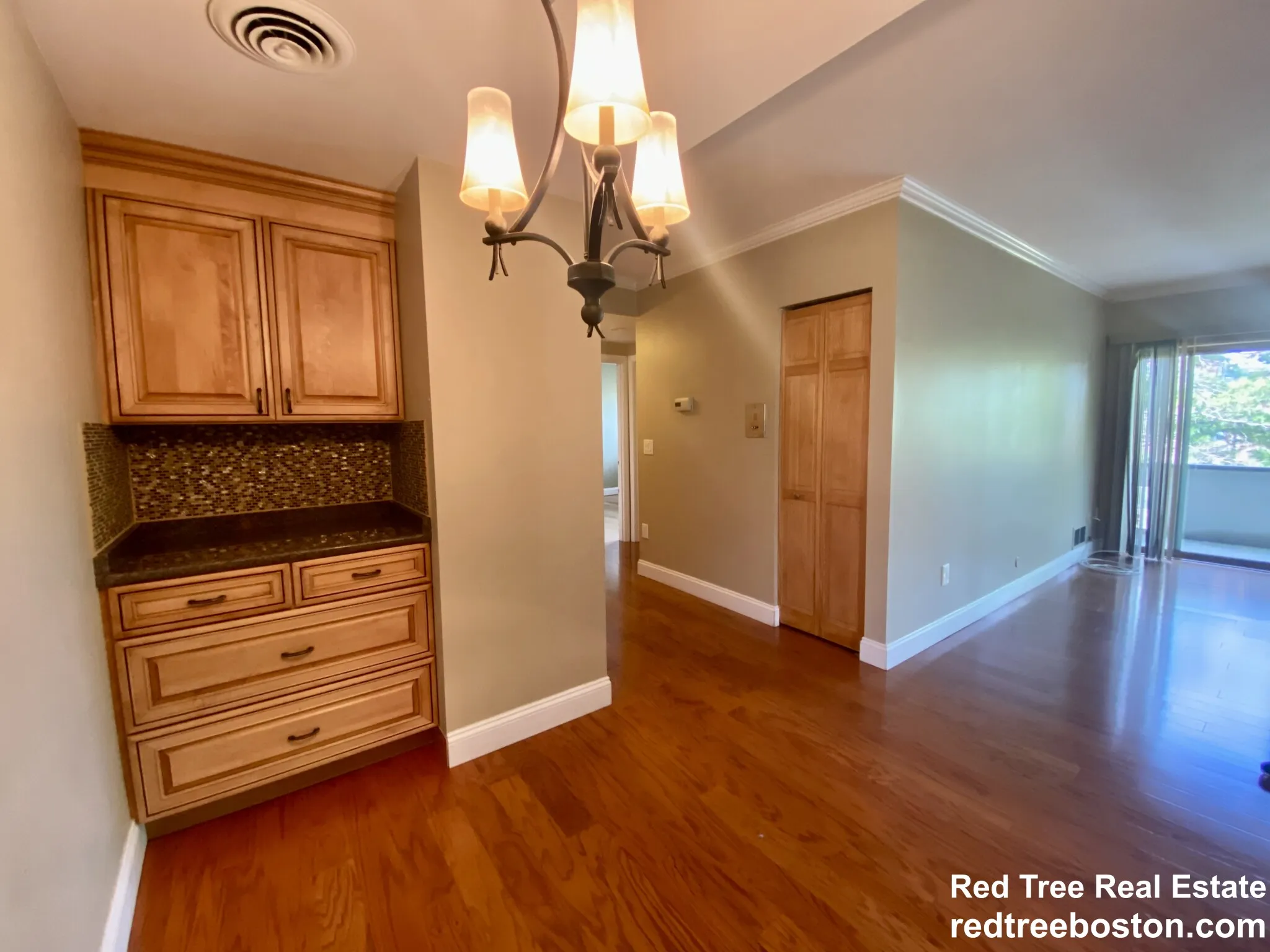 20 Stearns Rd, Coolidge Corner