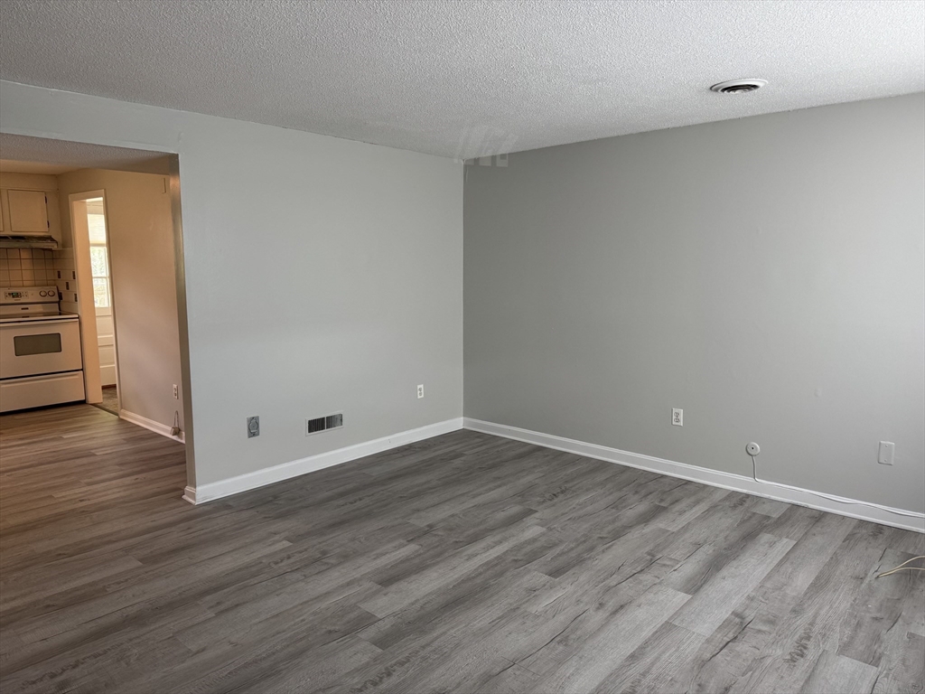 31 Constitution Way, Methuen