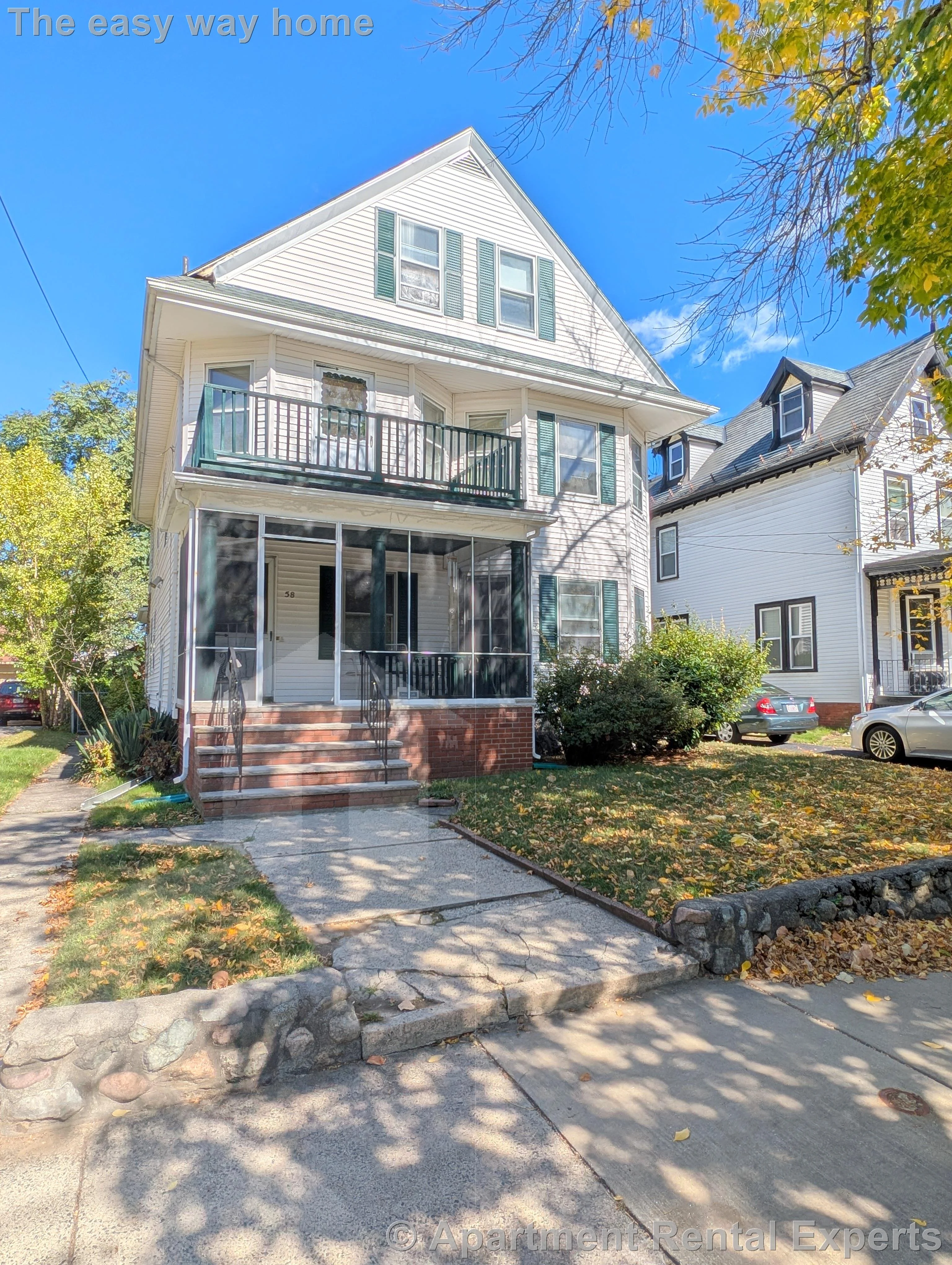 58 Monument St, Tufts